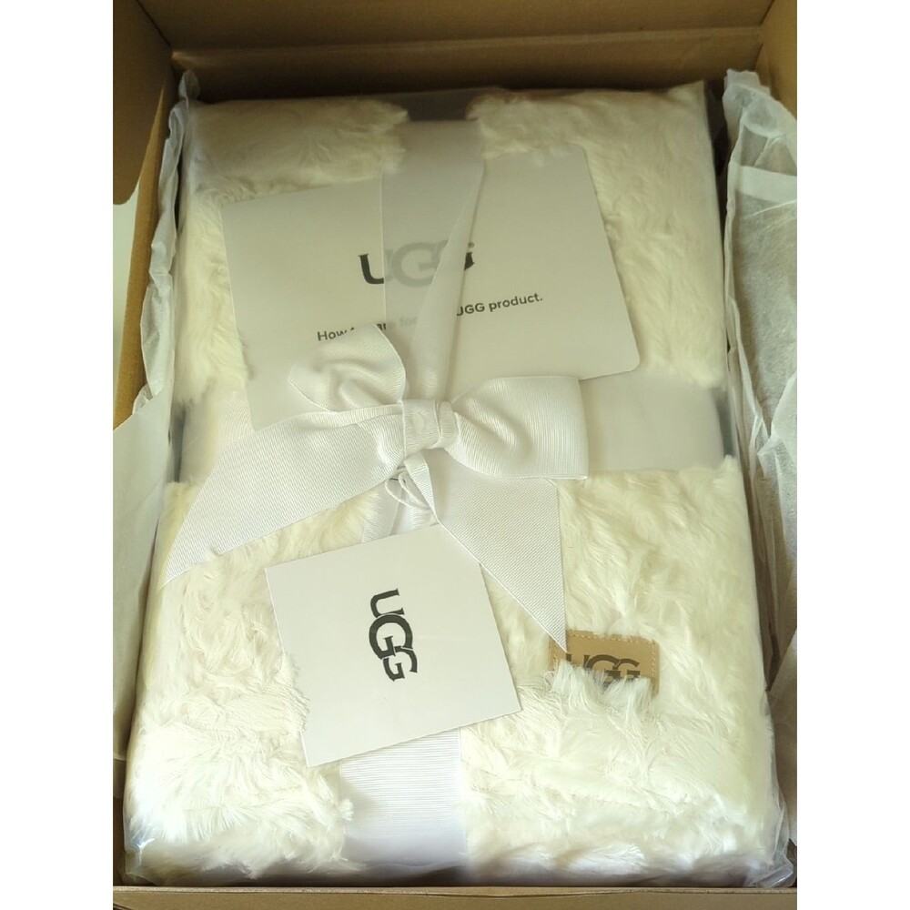 UGG Adalee Throw 50x70 - Picture 2 of 4